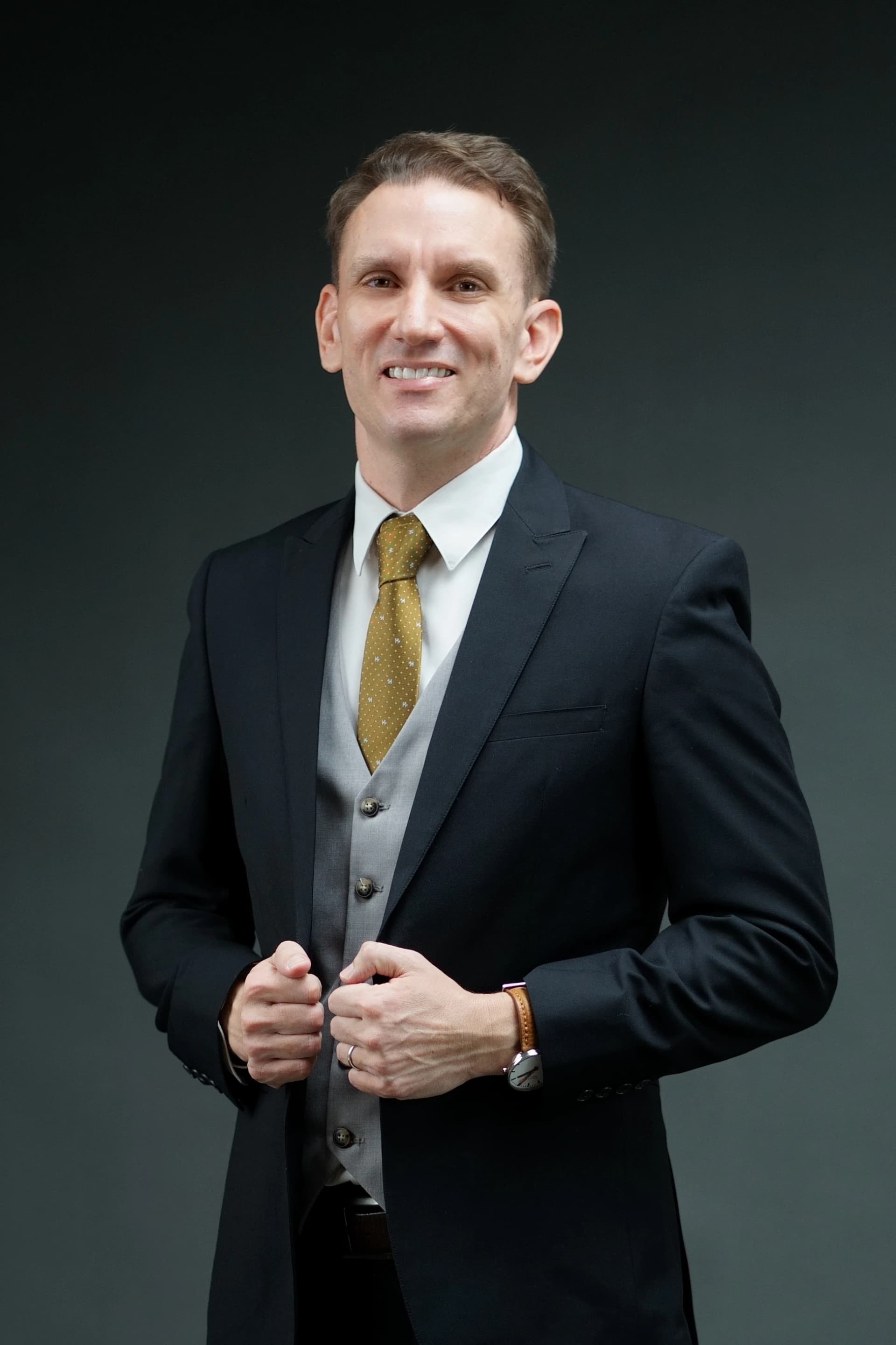 Mr. Benjamin Devere White